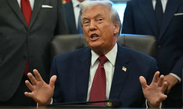 Trump da un respiro a México: no considera salirse del T-MEC