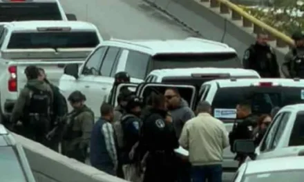 Detienen al exfiscal de Chihuahua, César Jáuregui, por presunto ejercicio indebido de funciones