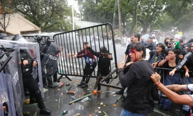 Sheinbaum pide a la CNDH investigar represión en marcha del agua en Jalisco; “no podemos permitir tortura a jóvenes”, afirma