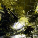 Huracán “Simon” amenaza con alcanzar categoría 4; prevén lluvias extraordinarias en Jalisco y Colima