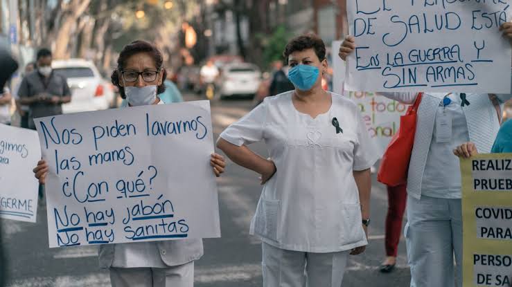 Salud en México: más presupuesto, digitalización y misma crisis