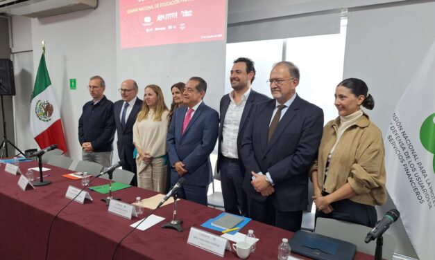 Educación financiera: 76.5% tiene productos, pero falta aprender a usarlos